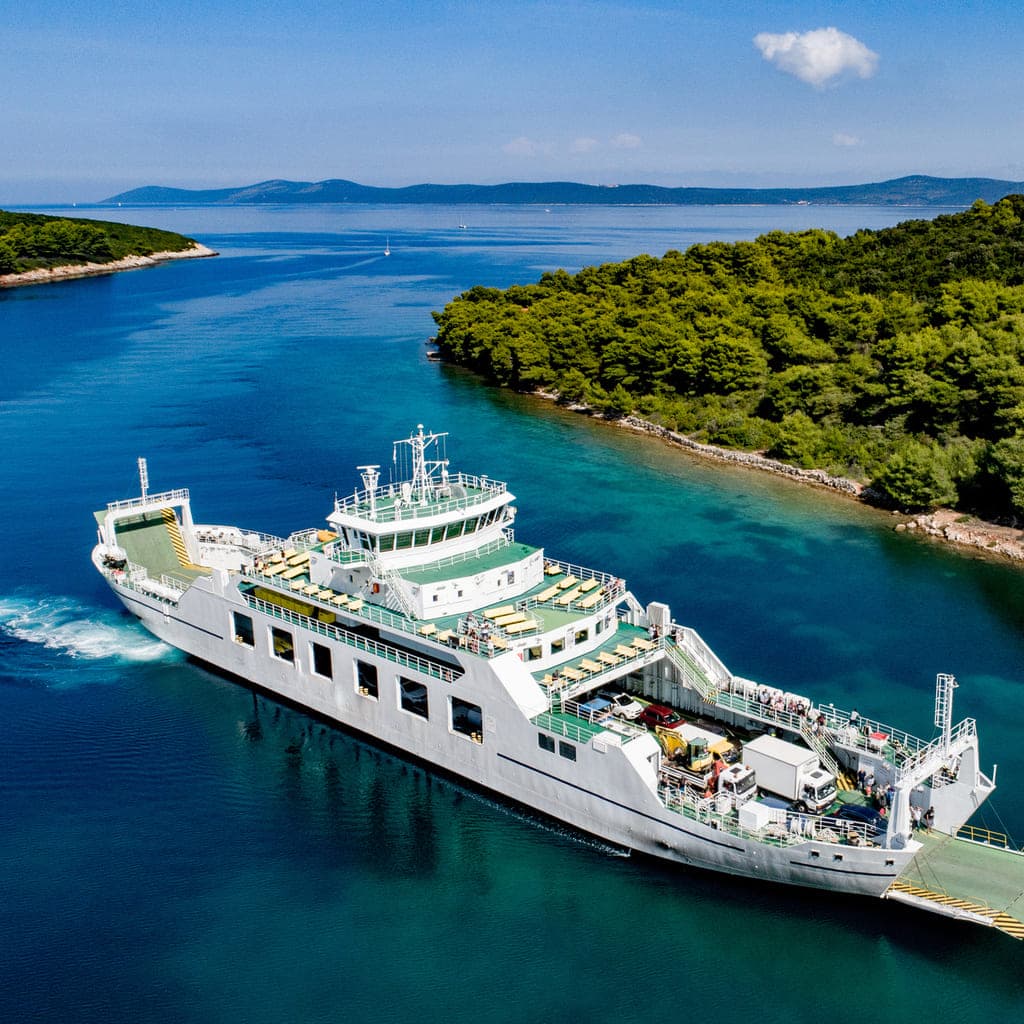 Ferries, Catamarans & Vehicle Transport